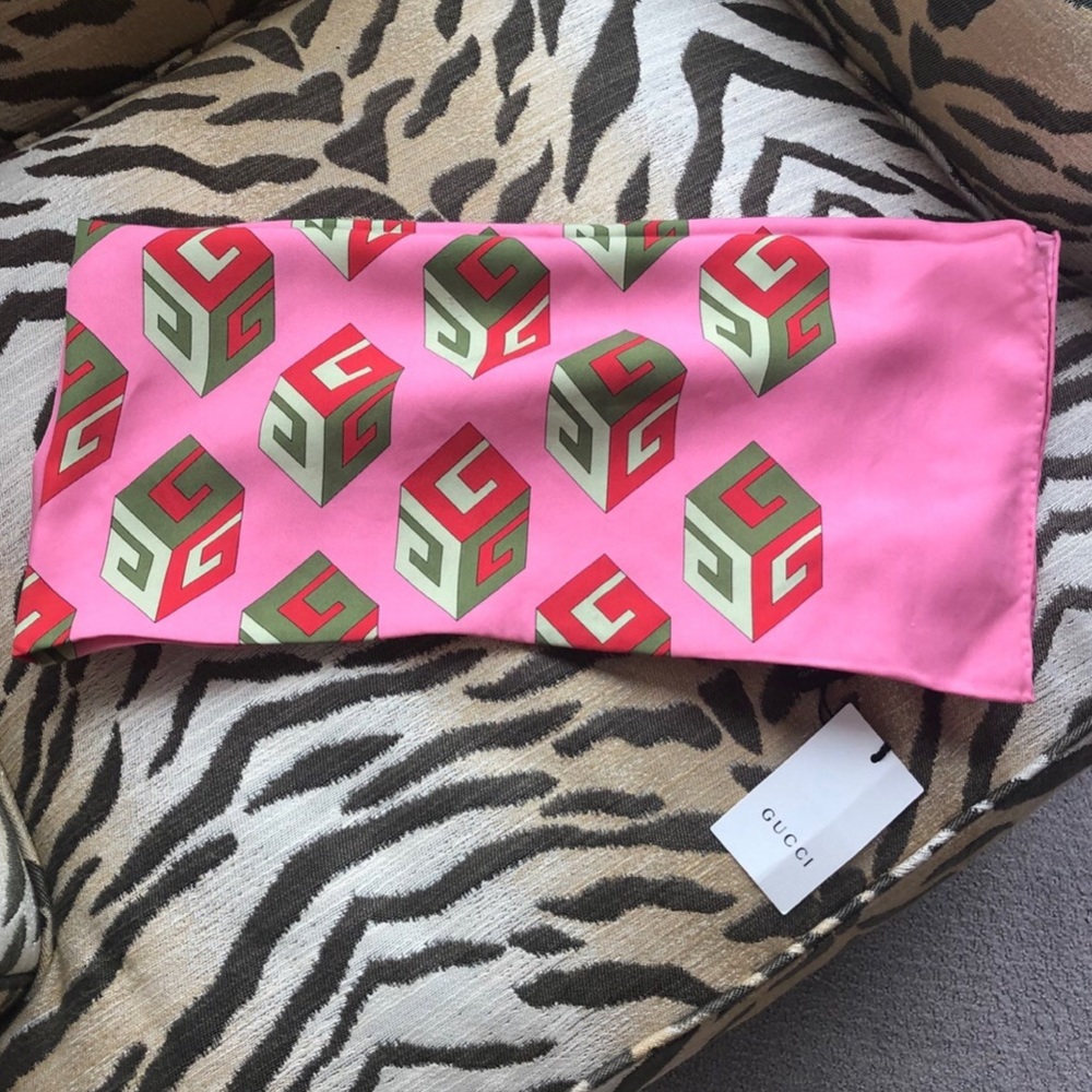 Gucci scarf NWT - Picture 8 of 8